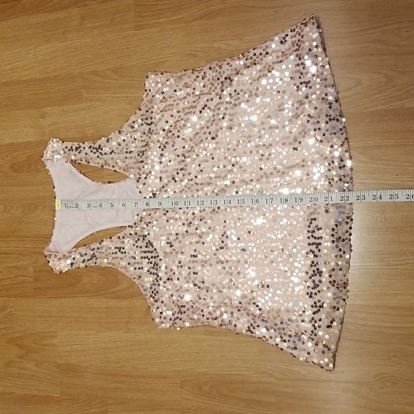 🌸2 for $15🌸 Sparkly Peachy Pink Sequined Top Sz L - Picture 8 of 11
